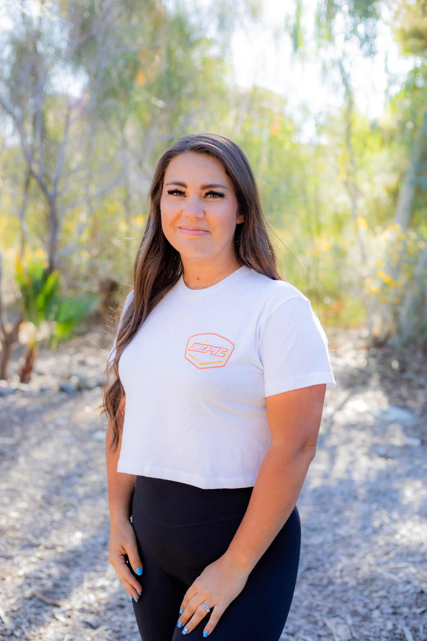 Epiclifestyles White cropped T-shirt