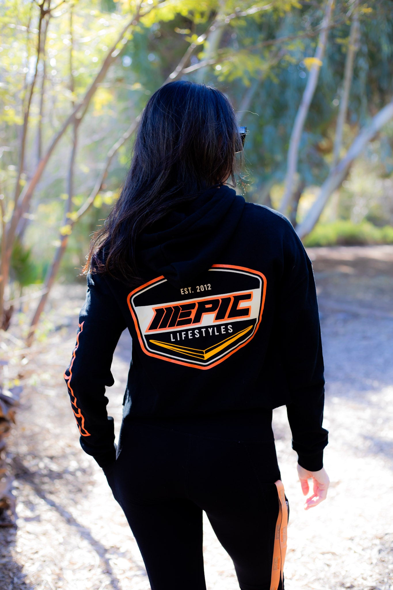 Epic lifestyle Black cropped pullover hoodie