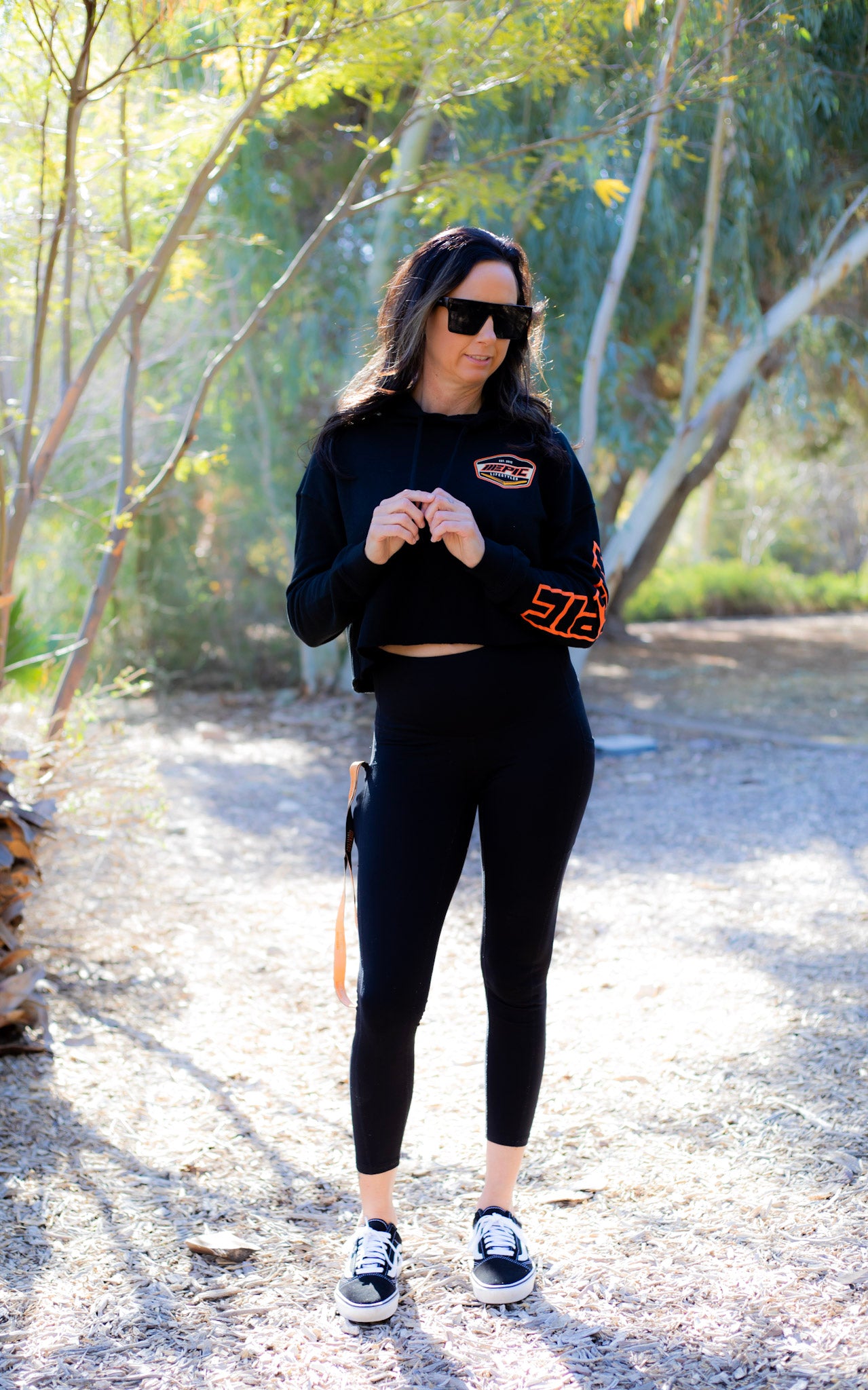Epic lifestyle Black cropped pullover hoodie
