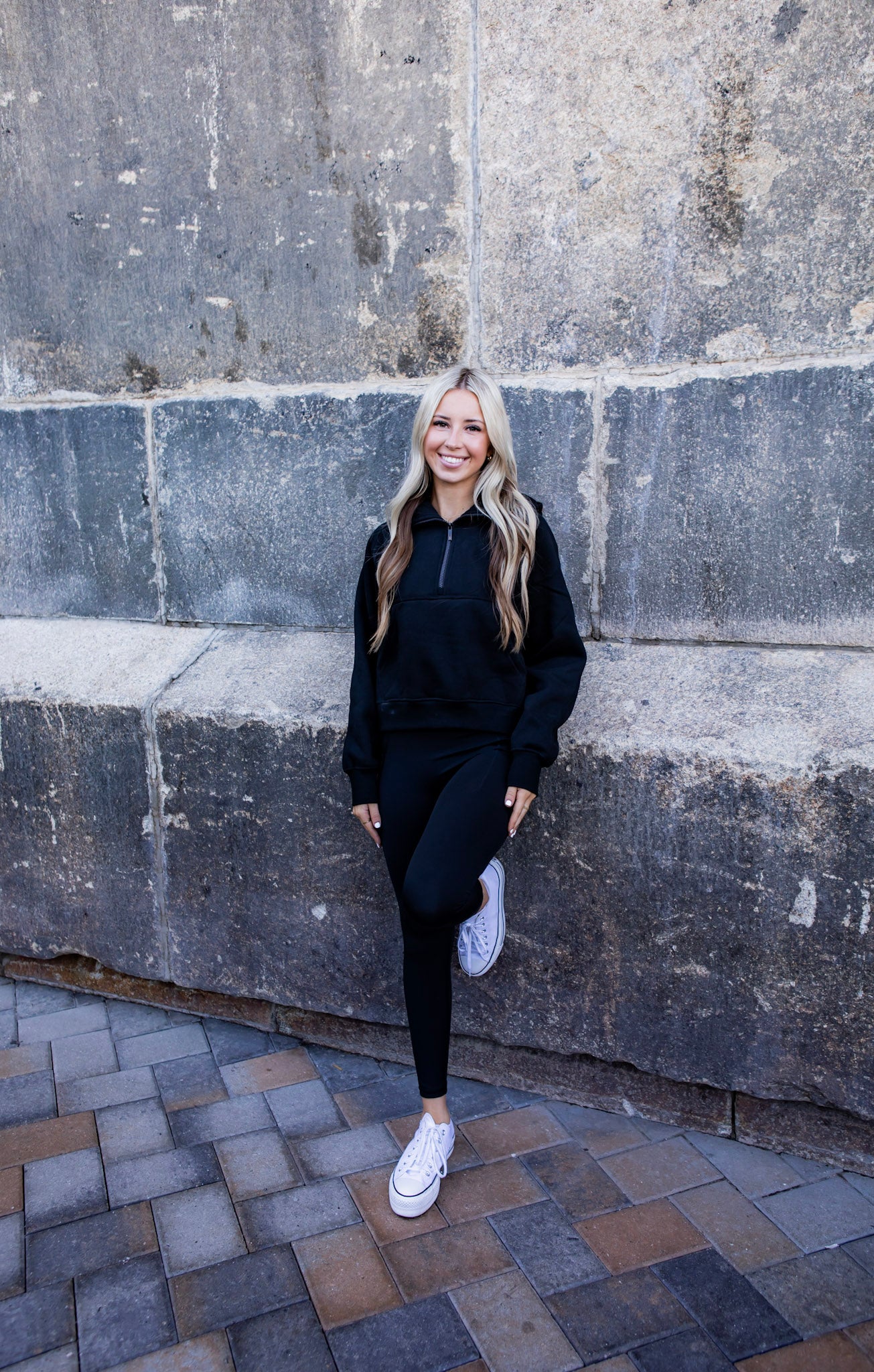 EPIC FIT WOMENS HALF- ZIP UP HOODIE SWEATER