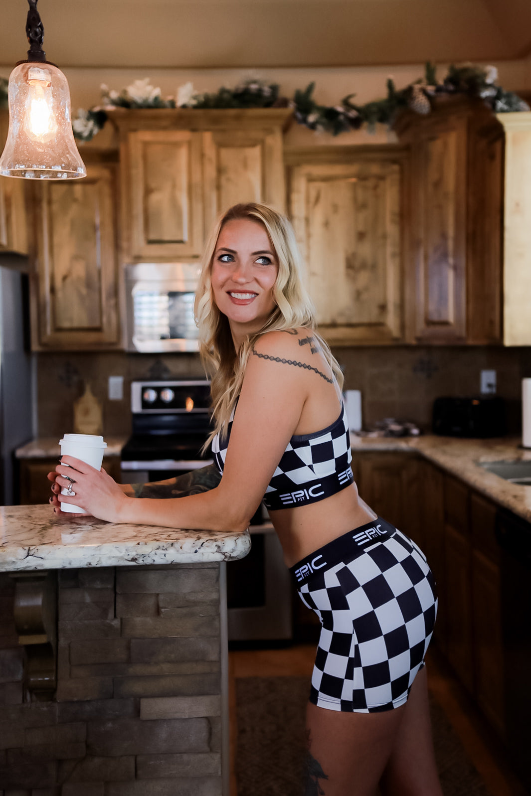 EPIC FIT WOMENS NEW CHECKERED LOUNGE SETS