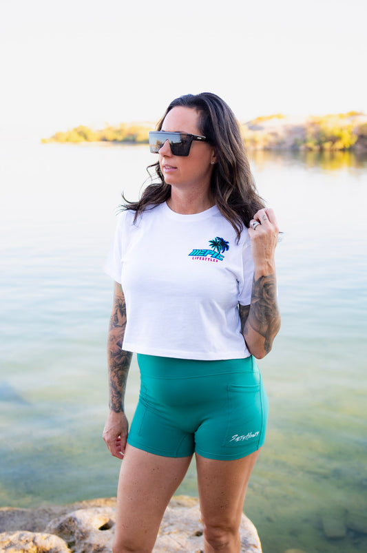 Epic lifestyle WHITE CROPPED T-SHIRT