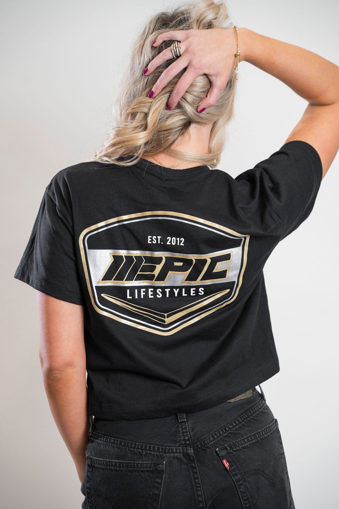 Epic lifestyle Gold Oversized Cropped T-shirt