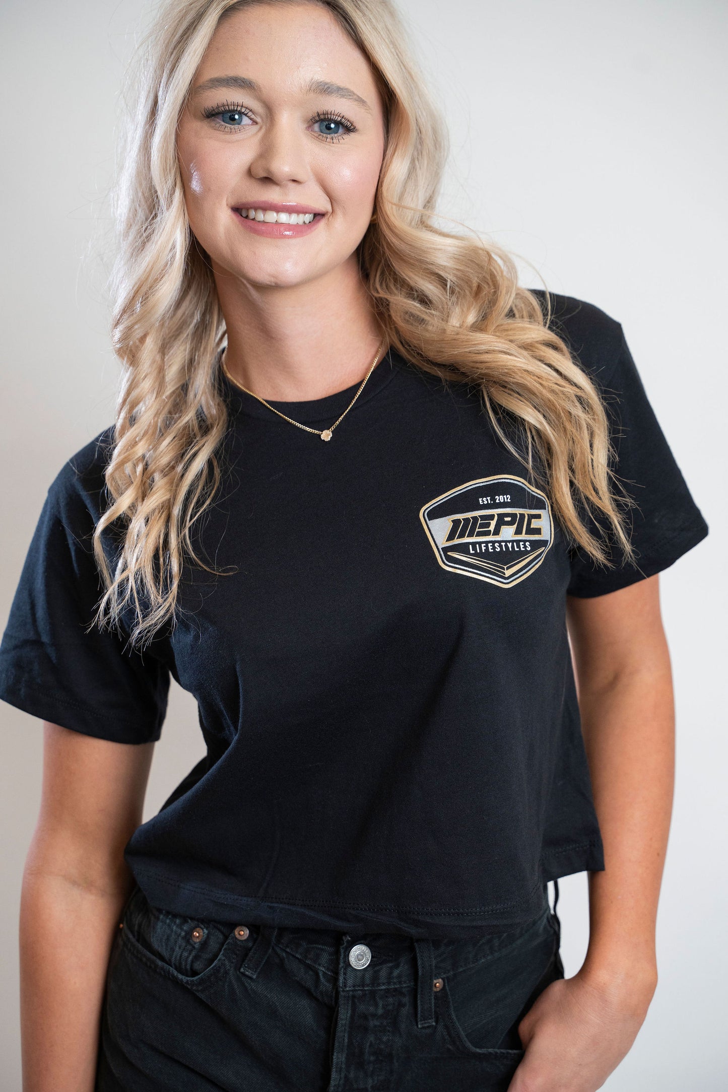 Epic lifestyle Gold Oversized Cropped T-shirt