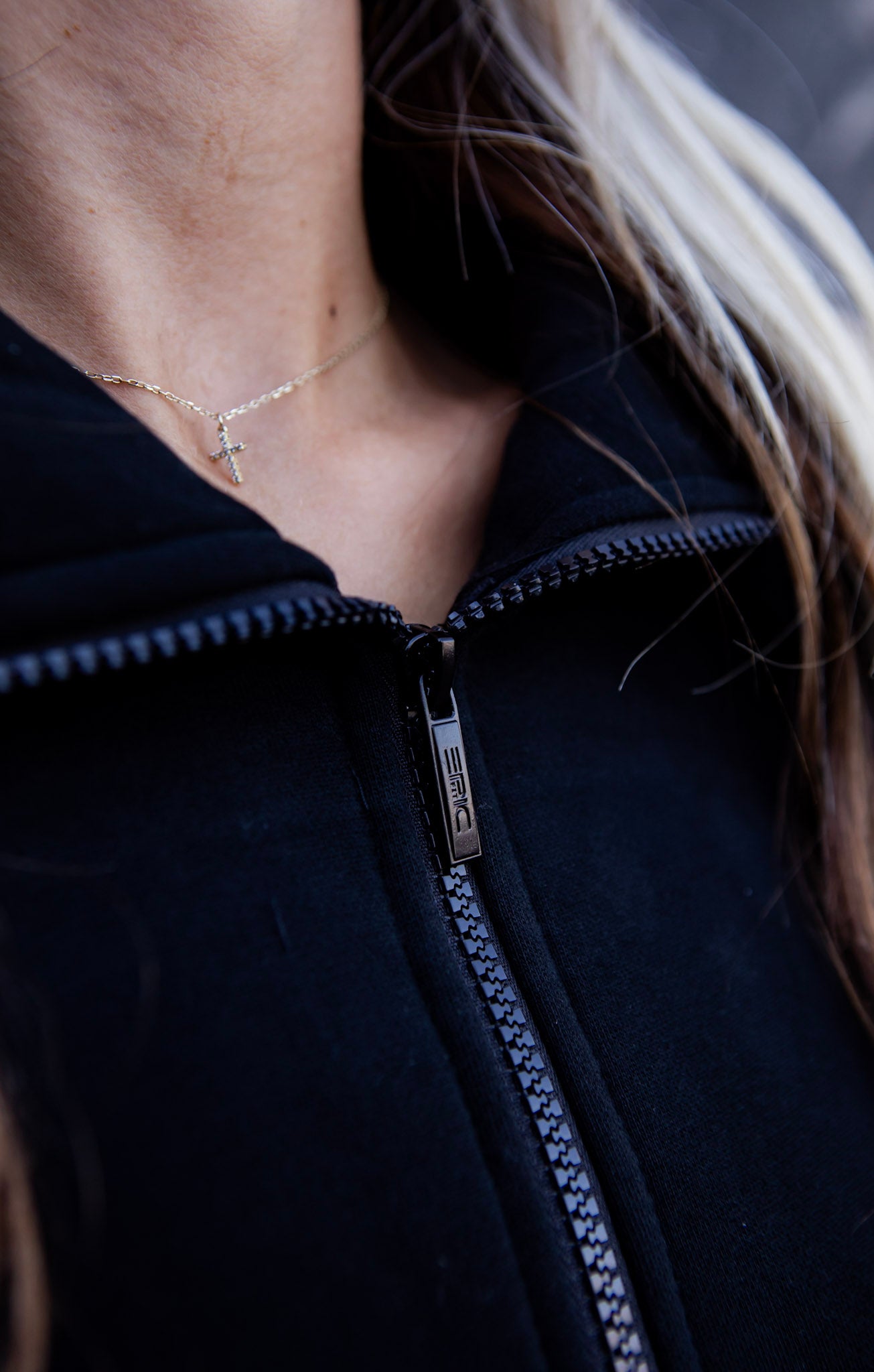 EPIC FIT WOMENS HALF- ZIP UP HOODIE SWEATER